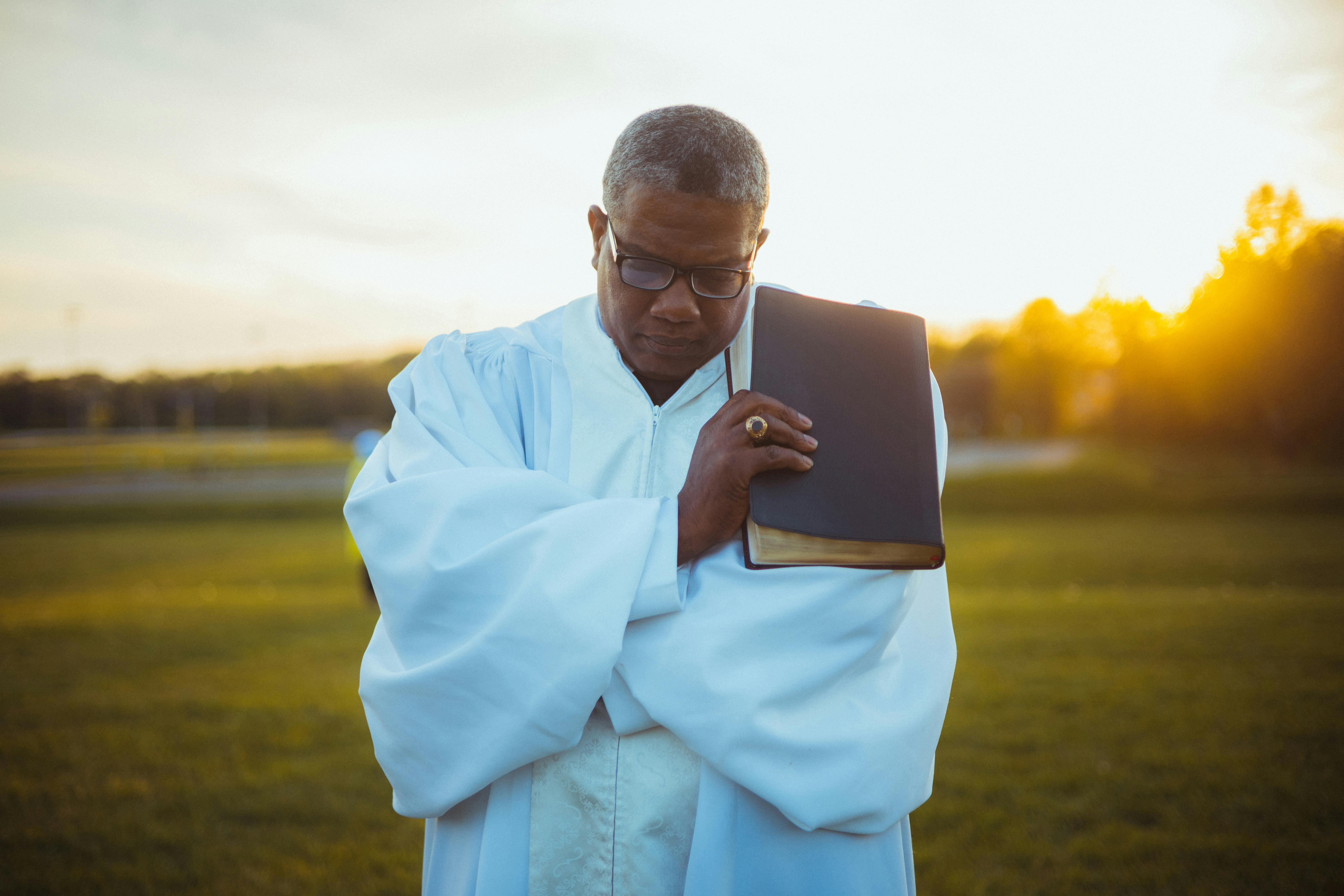 Photo by Samuel Peter - https://www.pexels.com/@newmanphotographs