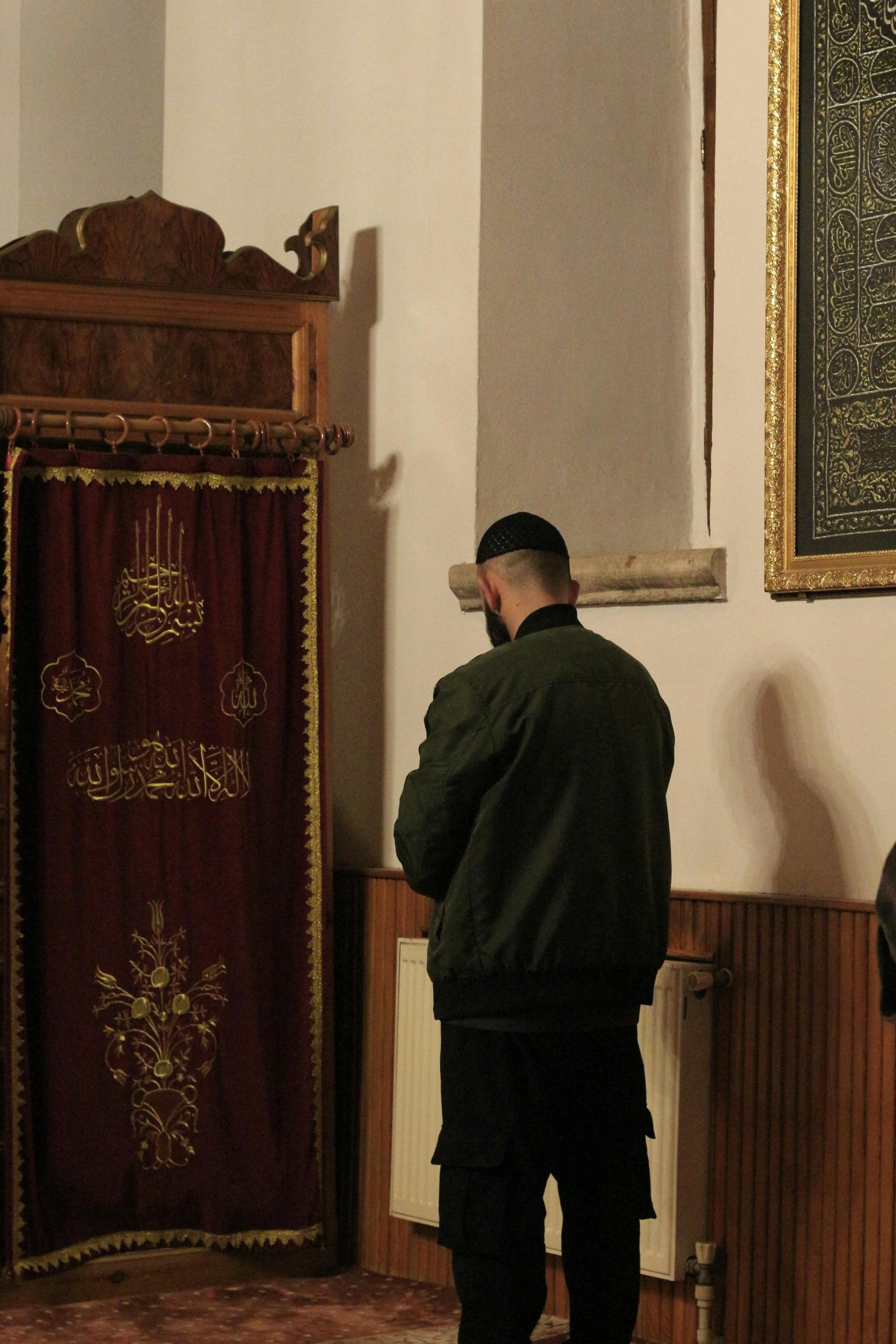 Photo by Guruh Budi - https://www.pexels.com/@guruh-budi-430167744