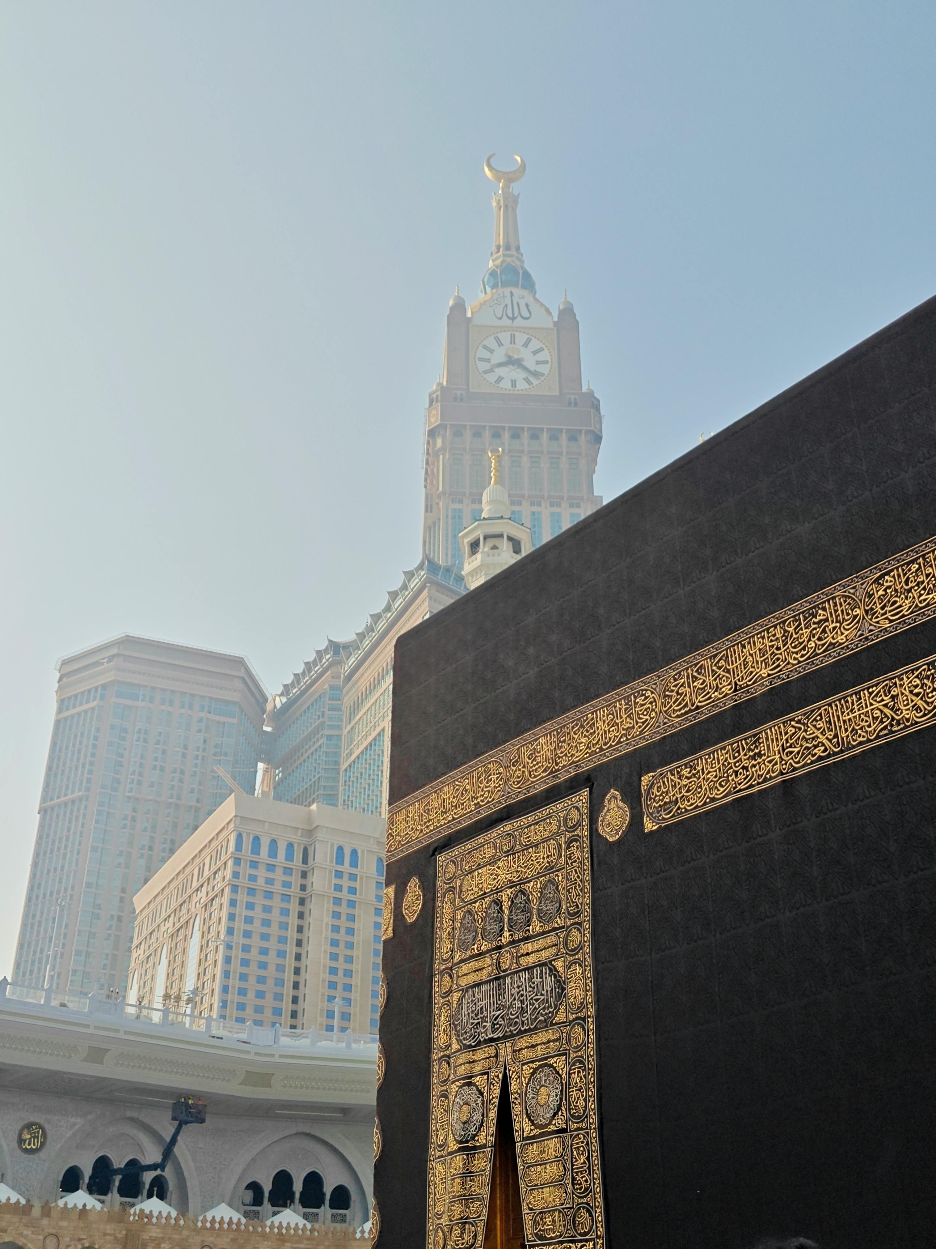 Photo by Fahad Puthawala - https://www.pexels.com/@fahadputhawala