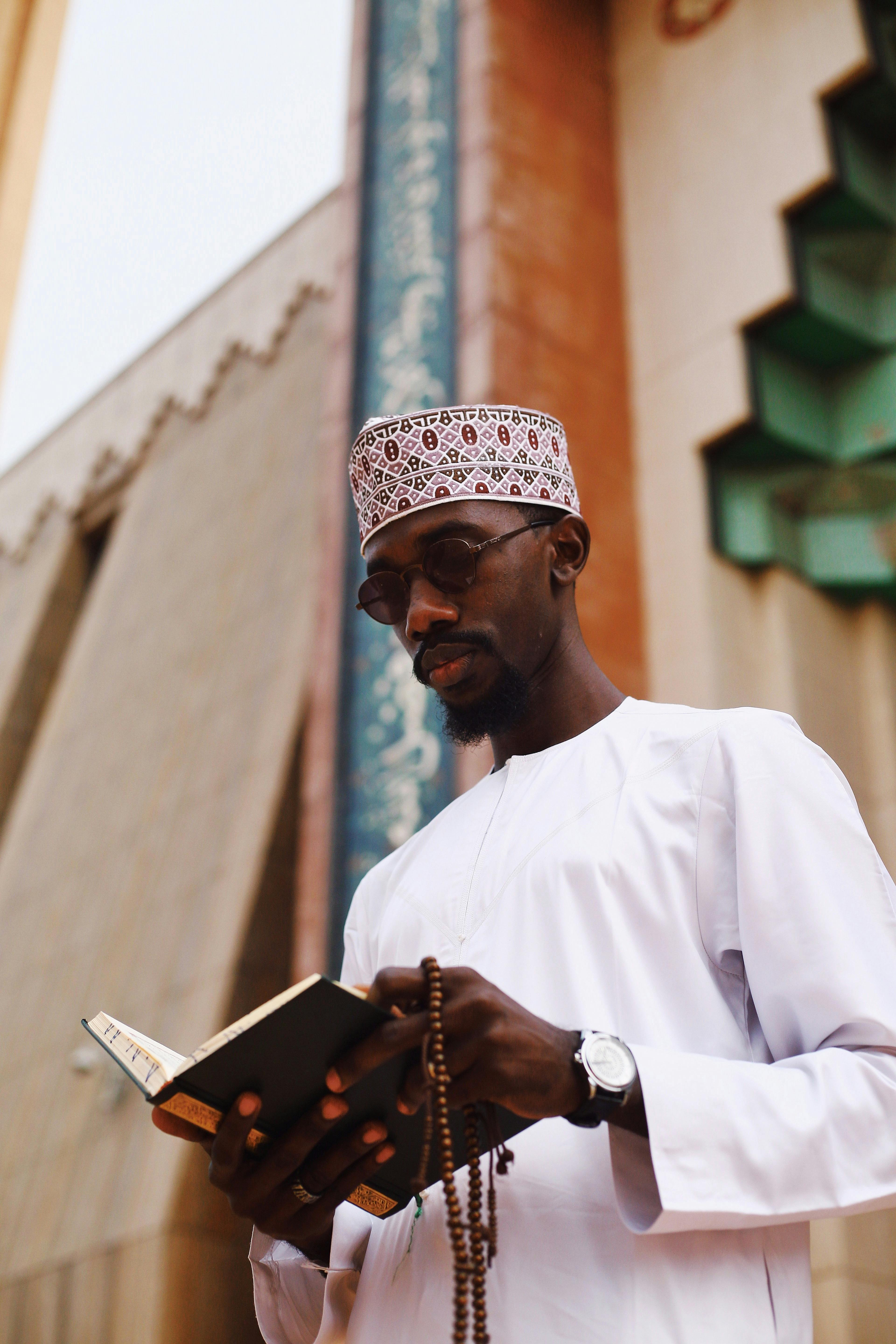 Photo by Muhammad-Taha Ibrahim - https://www.pexels.com/@planeteelevene