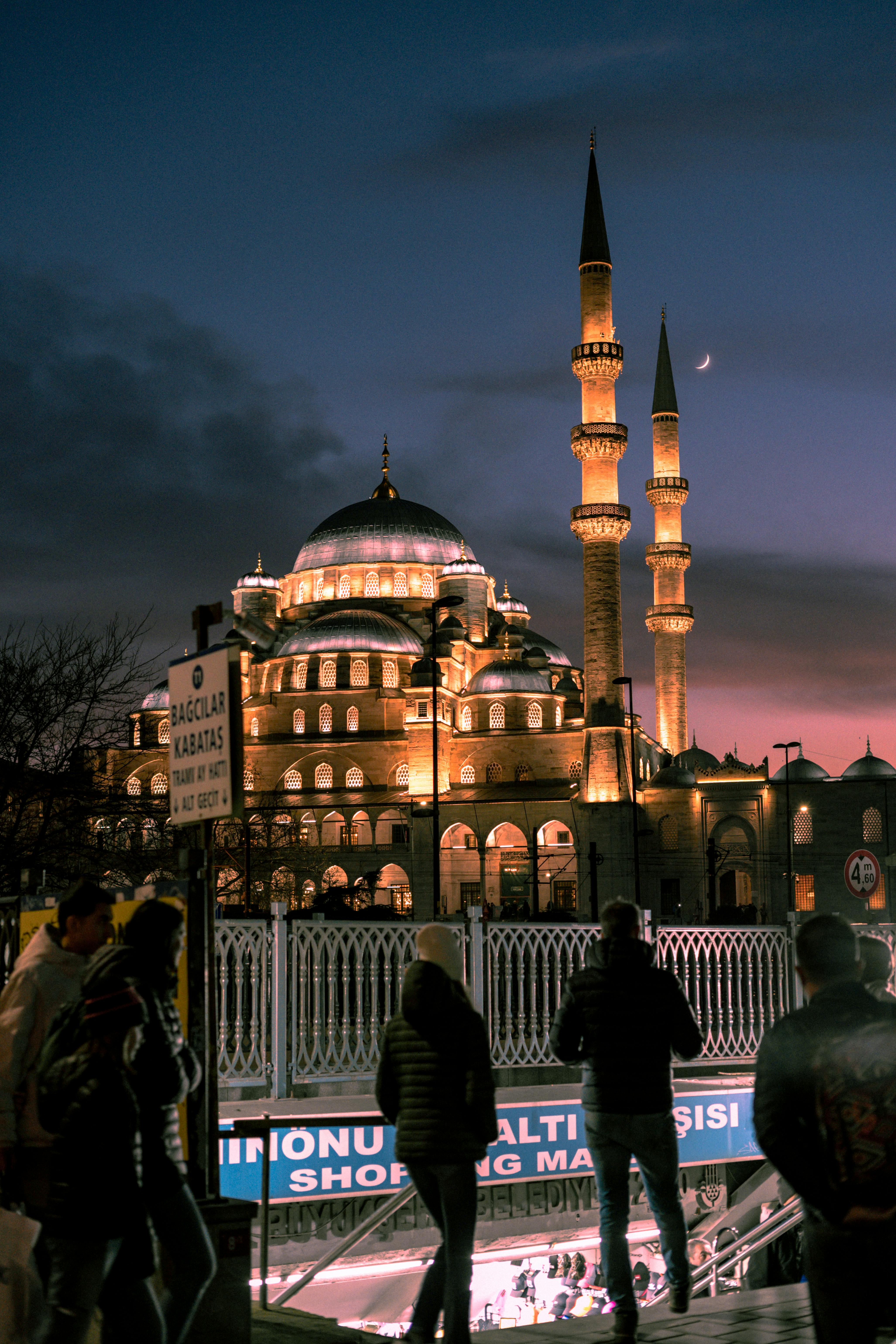 Photo by Sami Aksu - https://www.pexels.com/@sami-aksu-48867324