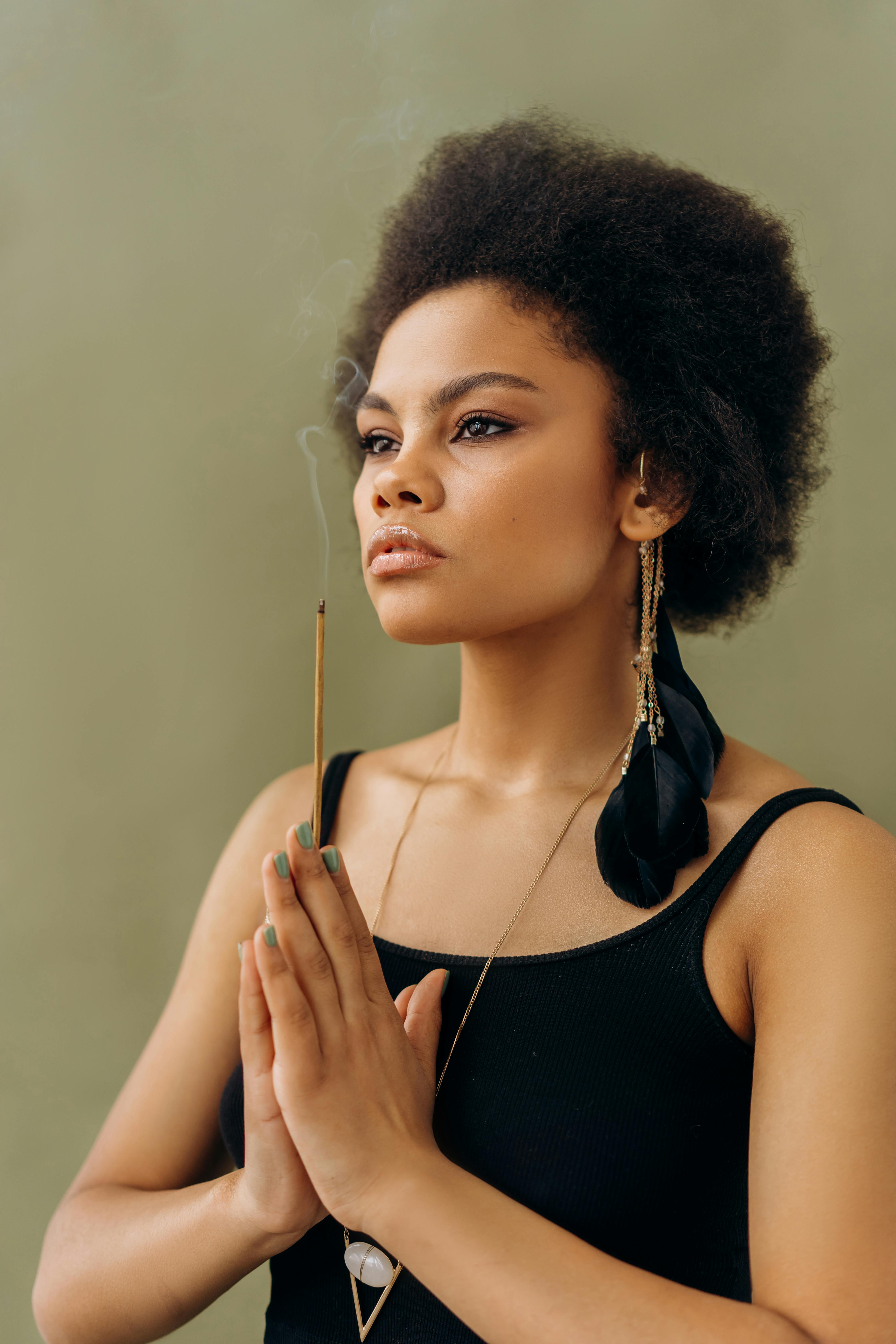 Photo by Mikhail Nilov - https://www.pexels.com/@mikhail-nilov