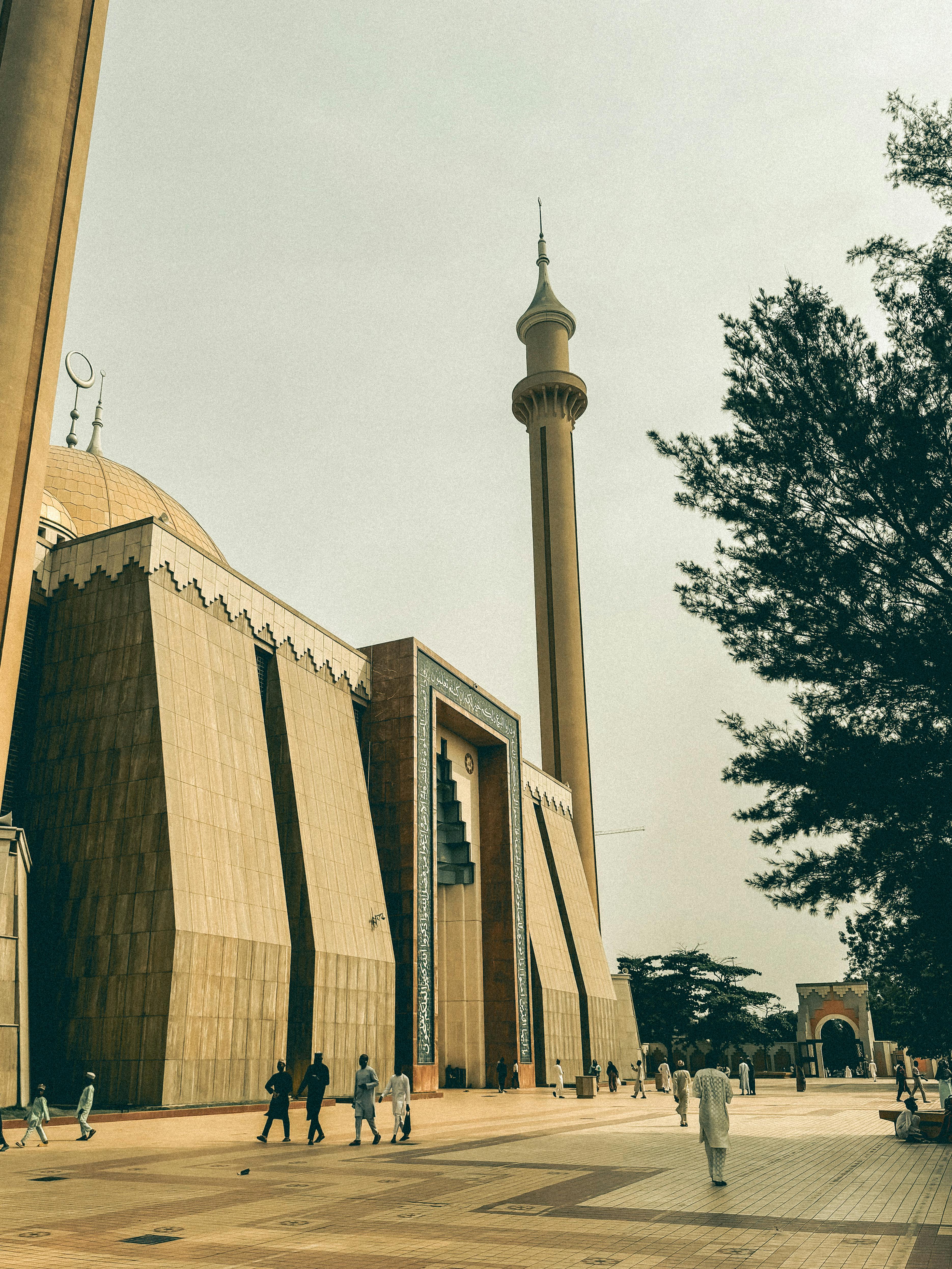 Photo by Binabdullah Photos - https://www.pexels.com/@binabdullah-photos-470445651