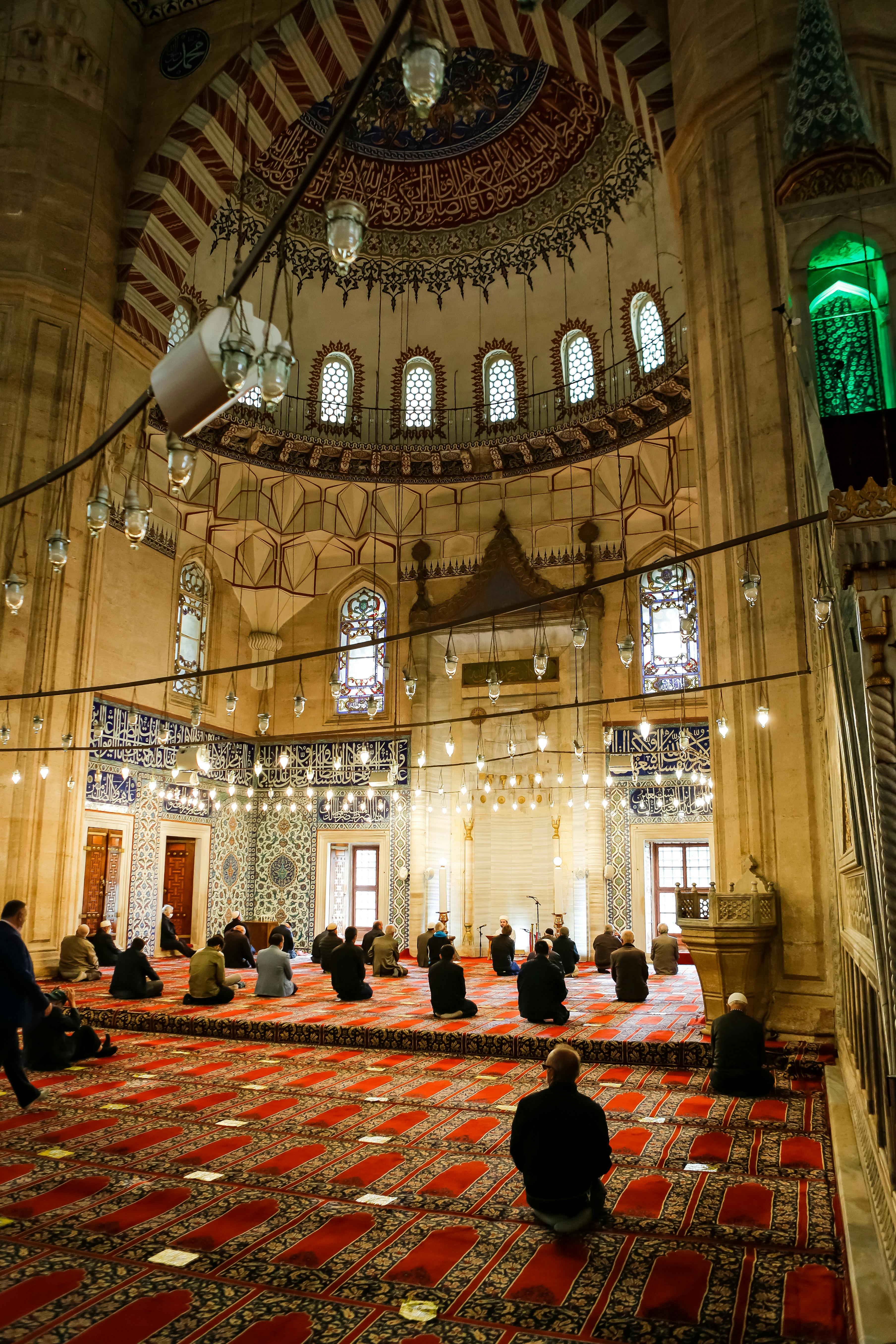 Photo by Hkn clk - https://www.pexels.com/@hkn-clk-2148641156