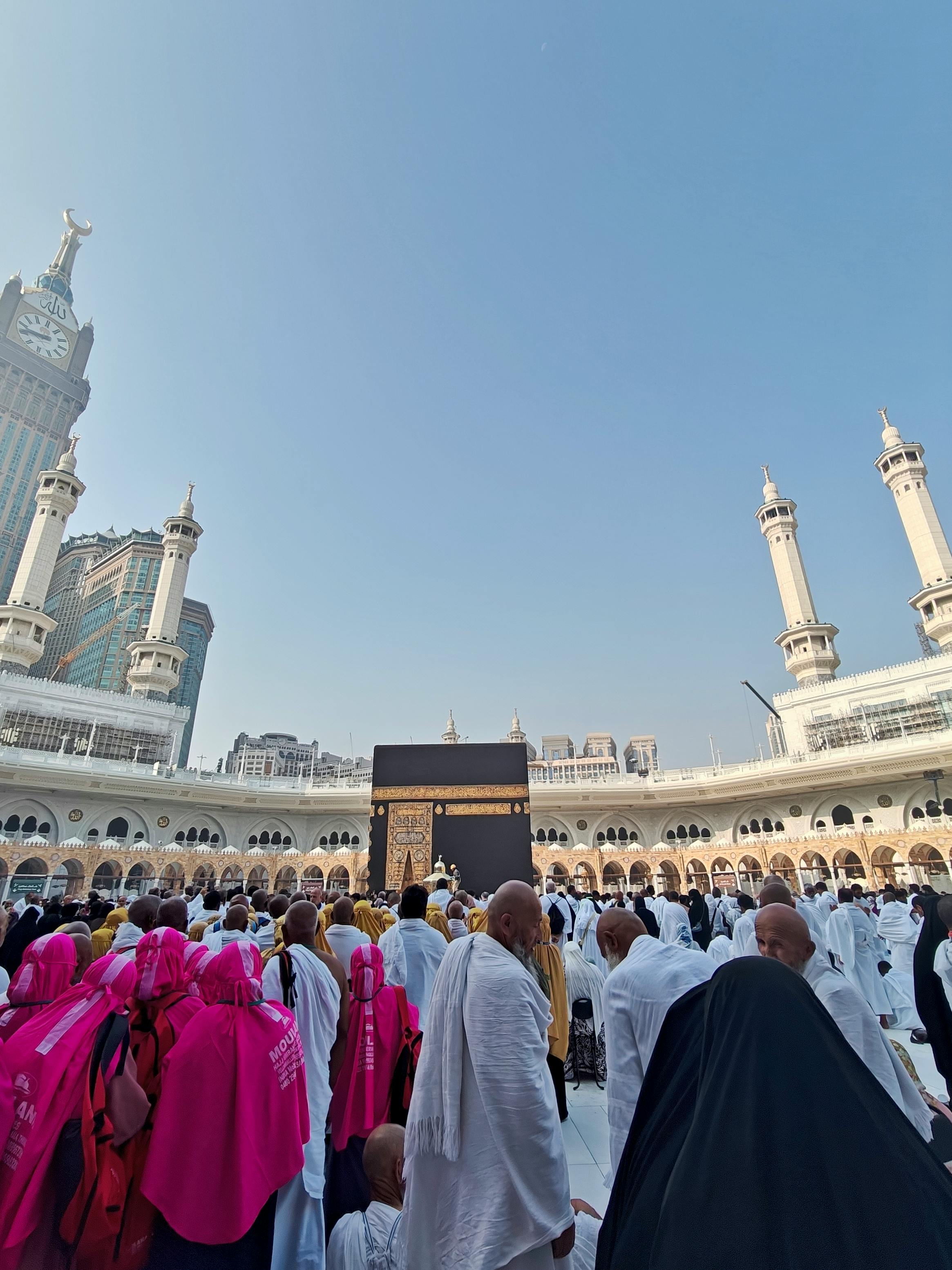 Photo by Fahad Puthawala - https://www.pexels.com/@fahadputhawala