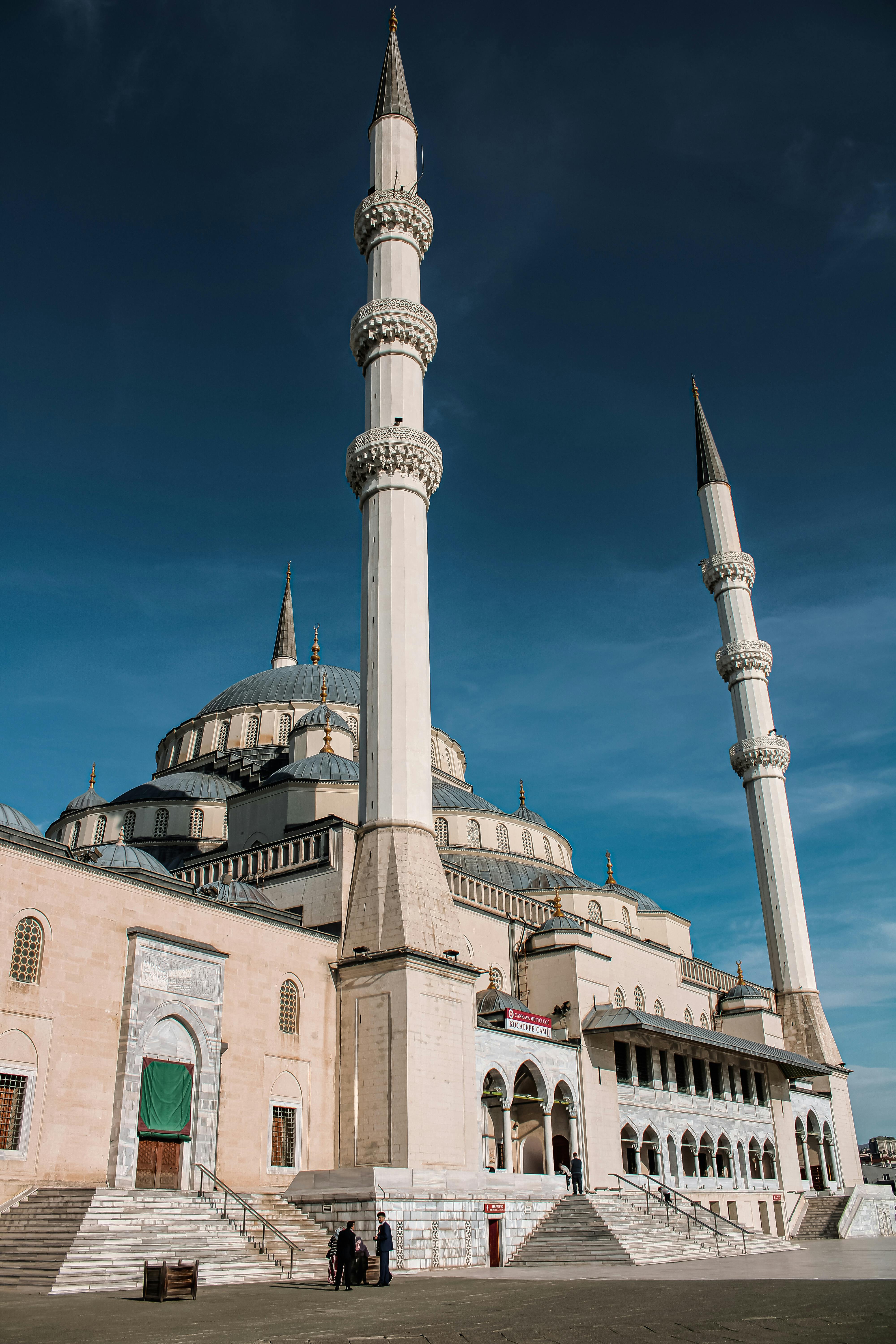 Photo by feslegenli rotalar - https://www.pexels.com/@feslegenli-rotalar-504254749