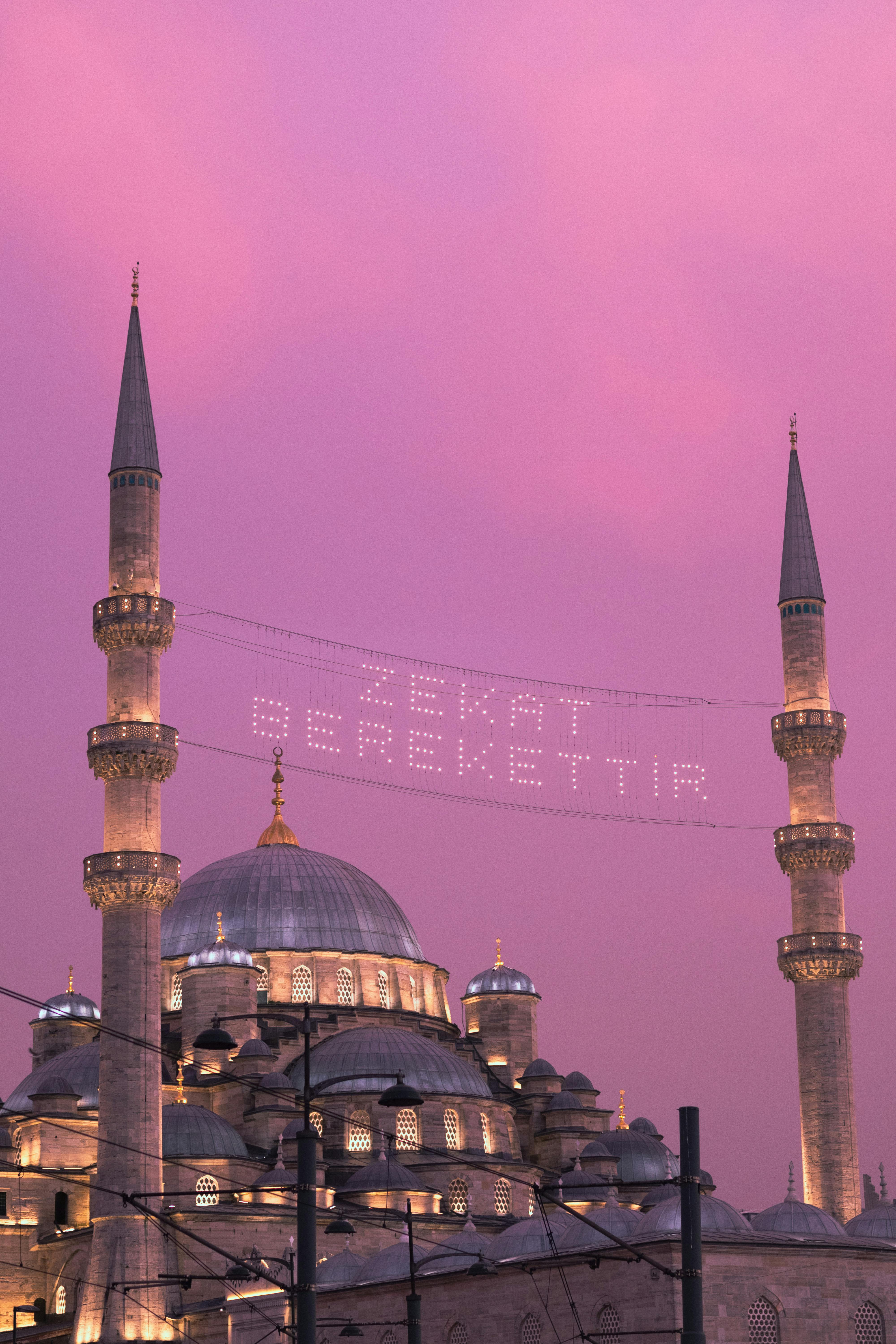 Photo by Yunus Kılıç - https://www.pexels.com/@yunus-kilic-55235055