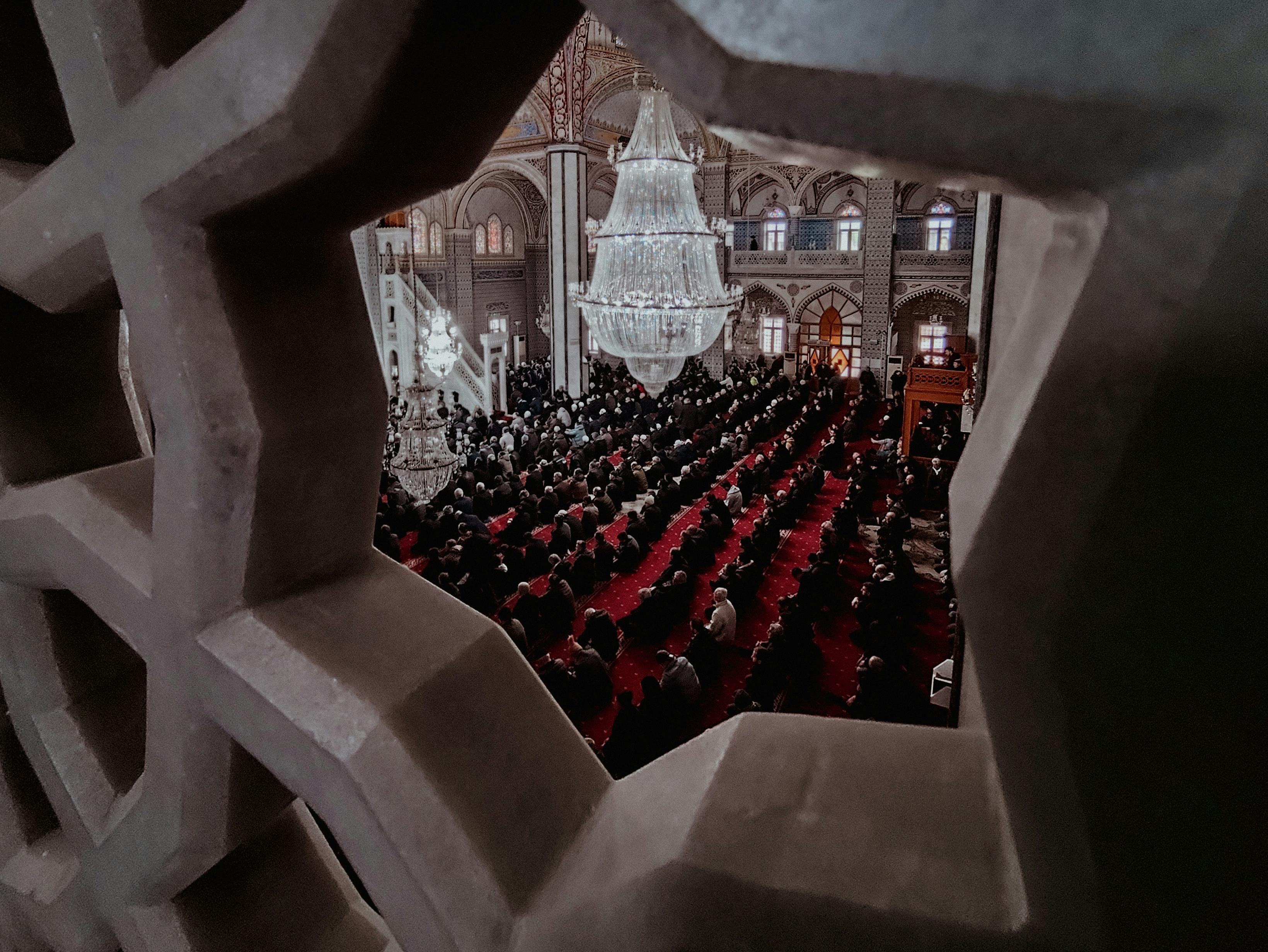 Photo by Mehmet Ayberk Erol - https://www.pexels.com/@mehmet-ayberk-erol-418919614