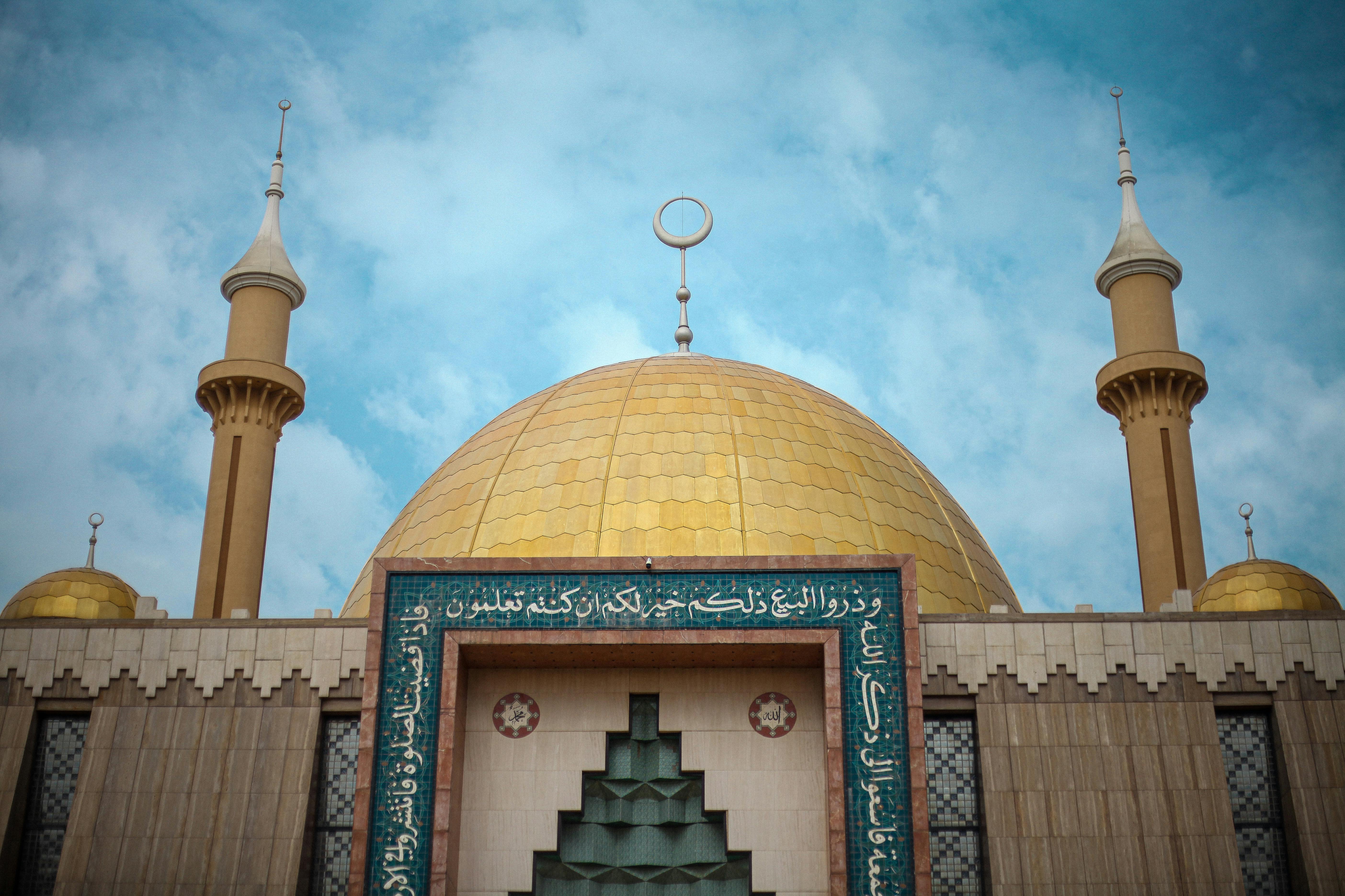 Photo by Umar Faruq - https://www.pexels.com/@umar-faruq-1662051319